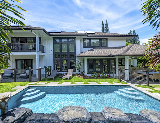 photo House with pool