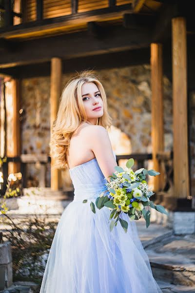 Fotografo di matrimoni Lena Kapucin (kapucin). Foto del 20 novembre 2016