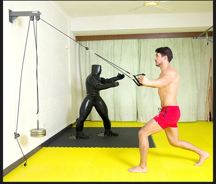 Title 8, Spier trainer voor effectieve training thuis. V...