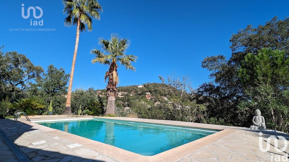 Vente maison 5 pièces 137 m² à Les adrets-de-l'esterel (83600), 630 000 €