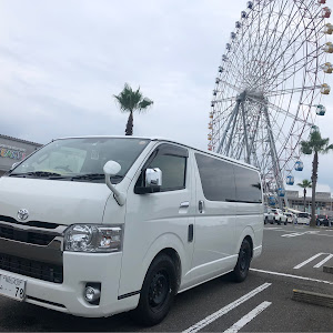 ハイエースバン TRH200V