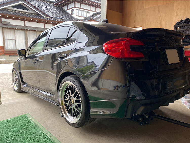 WRX S4のBBS LM・タイヤ交換・スタッドレス・冬タイヤ・冬の準備に関するカスタム事例の投稿画像2枚目