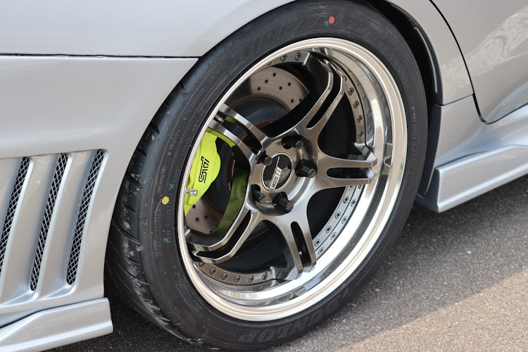 WRX STIのタイヤ・ホイール交換・SSR💕・DUNLOP💕・愛すシルバー・イメチェンに関するカスタム事例の投稿画像6枚目