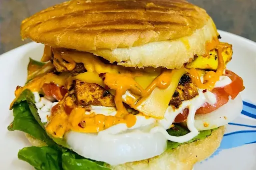 Tandoori Paneer Burger