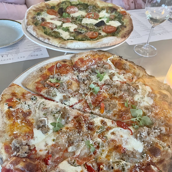 Gluten-Free Pizza at Sixty Vines