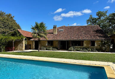 Property with pool 3