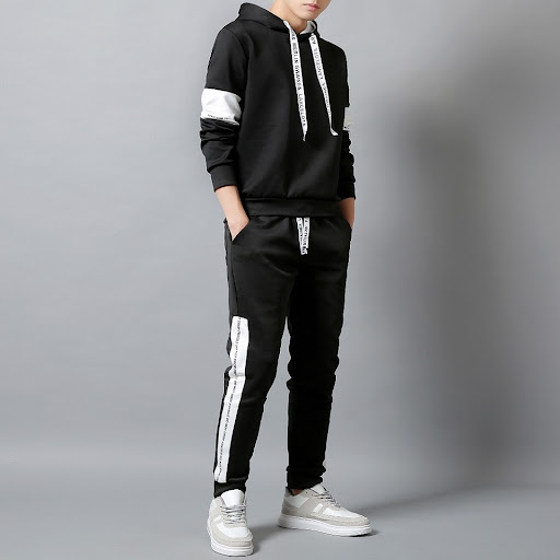 Title 11, Mens casual long-sleeved sweater suit