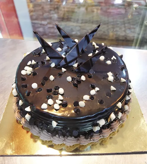 Choco Chips Cake