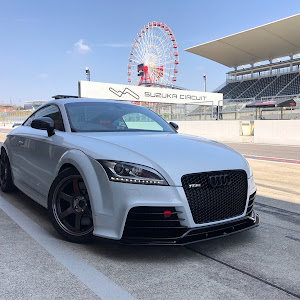 TT RS クーペ A5