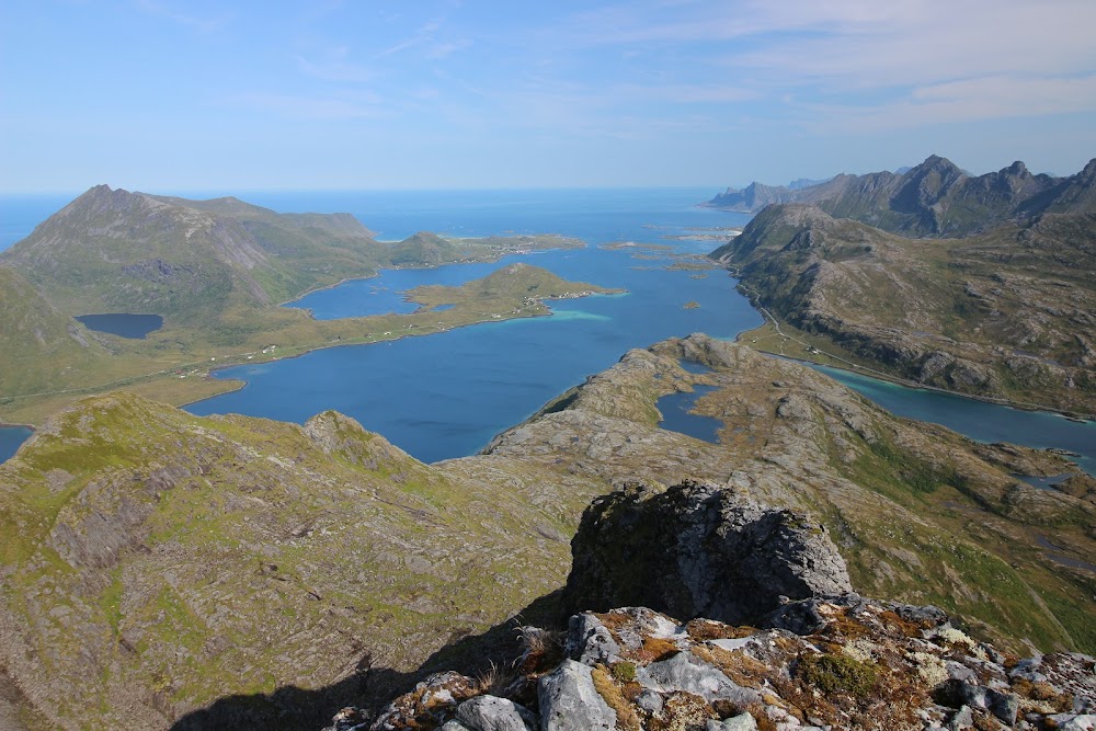 Достижение Hygge (острова Senja, Vesteralen и Lofoten в июле-августе 2019)