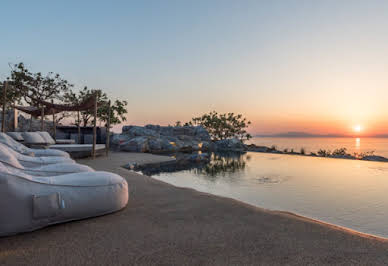 Villa avec piscine en bord de mer 4