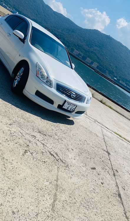スカイラインのV36 スカイラインに関するカスタム事例の投稿画像2枚目