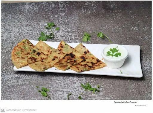 2 Stuffed Paratha With Choice Of Curd Or 2 Butter
