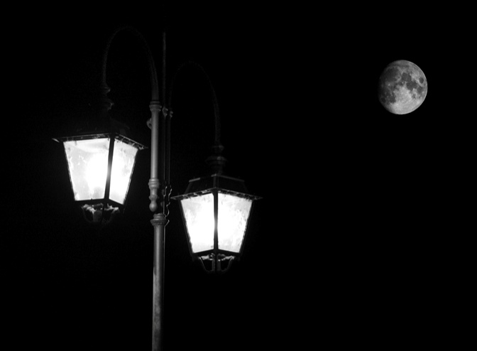 Moon and light di alessandroaccossato