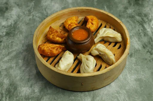 Chicken Momos (3 pcs) + Chicken Tandoori Momos (3 pcs)