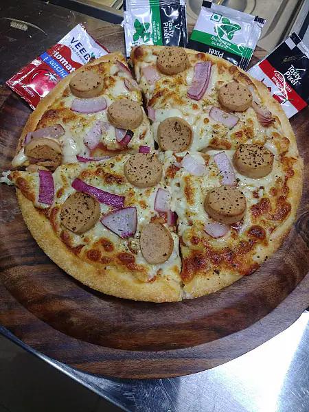 Chicken Sausage Pizza