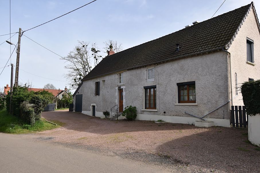 Vente maison 6 pièces 180 m² à Germigny-sur-Loire (58320), 250 000 €