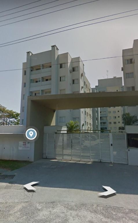 Apartamento com 2 dormitórios à venda, 67 m² por R$ 300.000 - Centro - Tijucas/SC