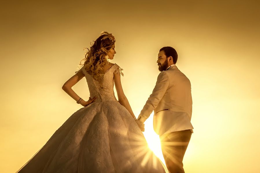婚禮攝影師Özer Paylan（paylan）。2018 2月19日的照片
