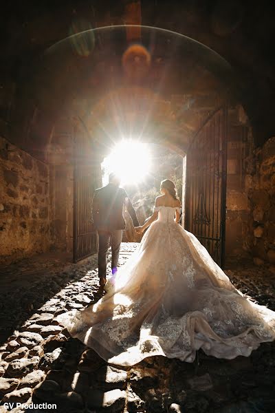 Fotógrafo de casamento Mger Sargsyan (mhersargsyan). Foto de 16 de maio 2022