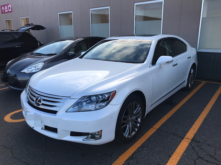 LSのLS600h・さくらんぼ・きのこ王国・平安荘・北海道に関するカスタム事例の投稿画像4枚目