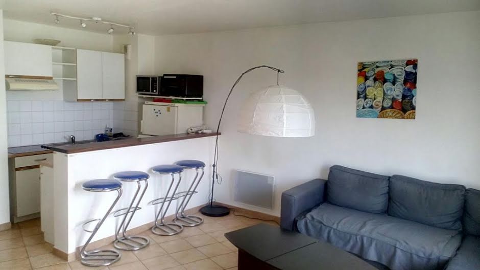 Location meublée appartement 2 pièces 40 m² à Cergy (95000), 925 €