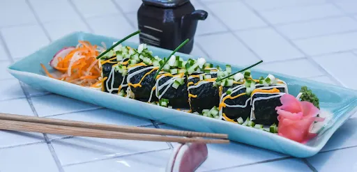 Truffle Black Rice Ocean Maki Roll