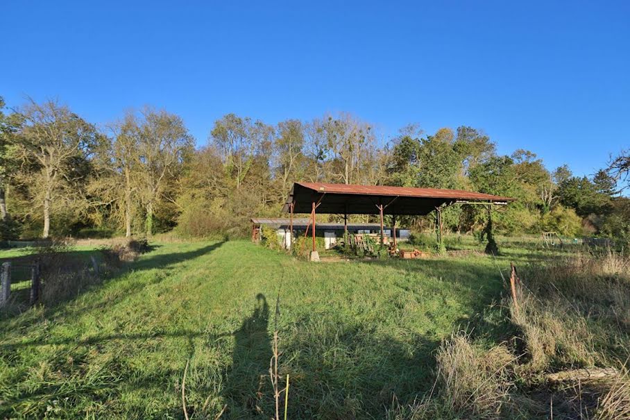 Vente terrain  2577 m² à Gisors (27140), 99 000 €