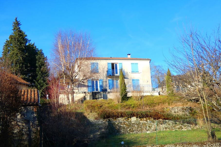 Vente maison 6 pièces 150 m² à Aurillac (15000), 256 000 €