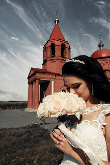 Wedding photographer Aleksandr Efimov (efimovinspace). Photo of 19 November 2020