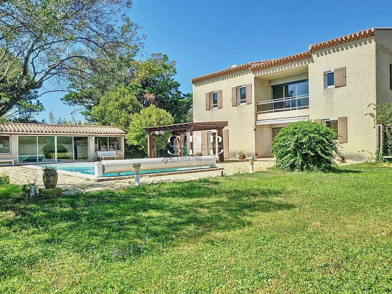 Vente villa 7 pièces 215 m² à Taillades (84300), 670 000 €