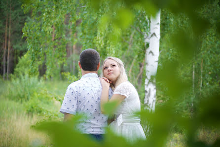 Wedding photographer Marina Alekseeva (akvamarin). Photo of 30 July 2015