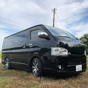 ハイエースバン TRH200V