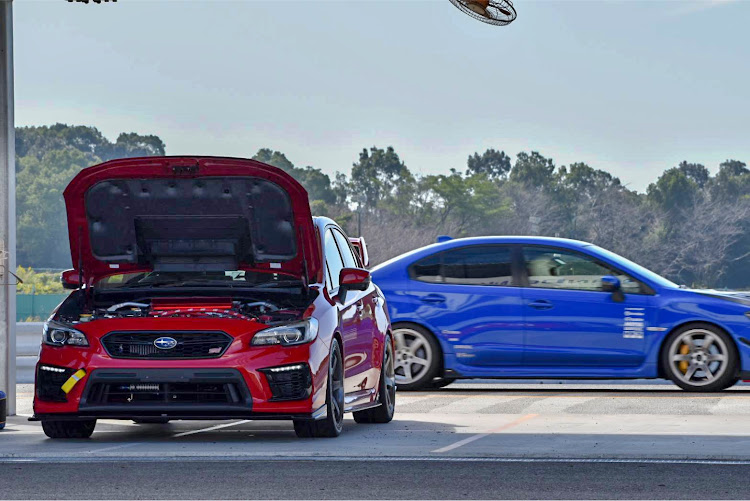 WRX STIのHSR九州サーキット・90走・走行会に関するカスタム事例の投稿画像1枚目