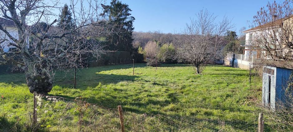 Vente terrain  1435 m² à Soyaux (16800), 134 000 €