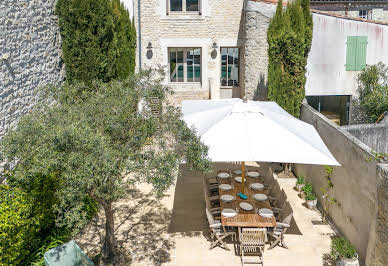 Villa en bord de mer avec jardin 2