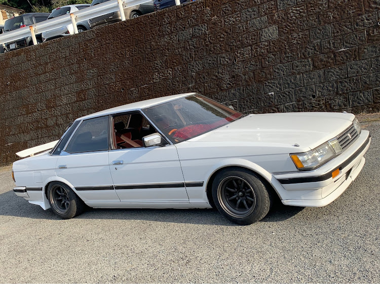 マークIIのgx71・旧車に関するカスタム事例の投稿画像1枚目