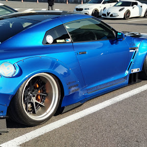 NISSAN GT-R R35