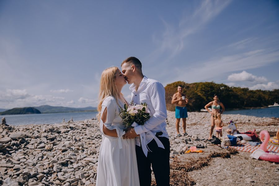 Fotógrafo de casamento Oksana Shakhanskikh (roksana). Foto de 4 de setembro 2021