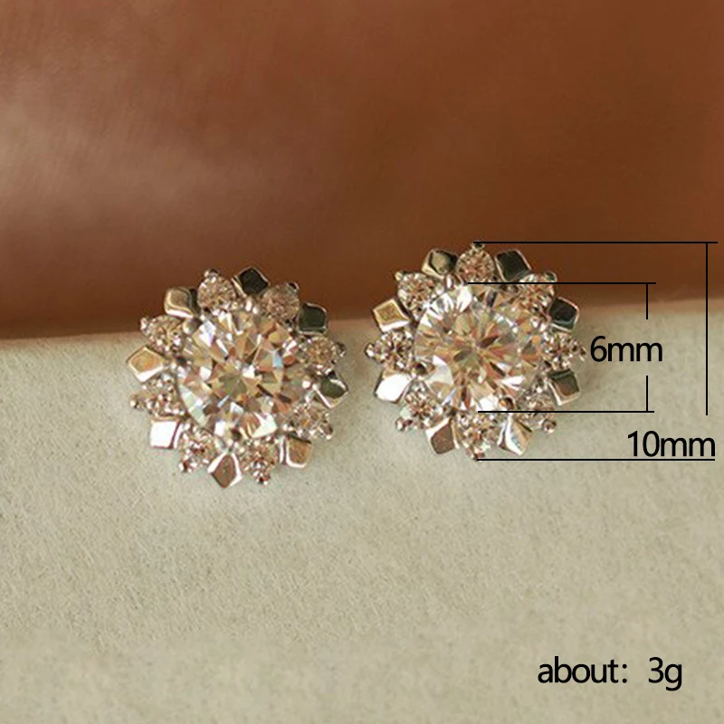 Brincos criativos de flor de zircônia, simples e elegantes, ideais para mulheres que buscam um acessório delicado e sofisticado.