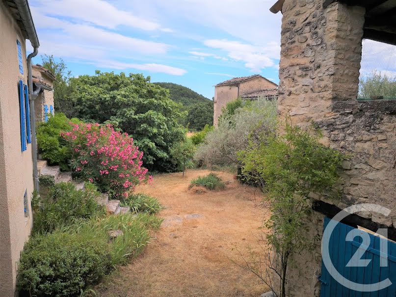 Vente ferme 8 pièces 311 m² à Forcalquier (04300), 650 000 €