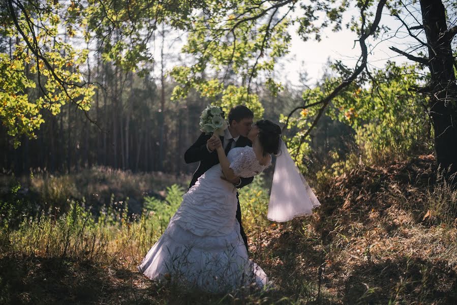 Fotografo di matrimoni Marina Fedosova (fedosovaphoto). Foto del 16 ottobre 2015