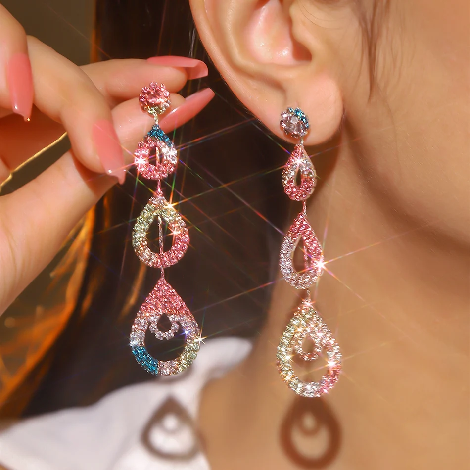 Boucles d'oreilles longues femme strass bijoux de mode étincelants élégance accessoires de fête cadeau parfait design unique achat en ligne