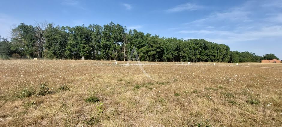 Vente terrain  898 m² à Monclar-de-Quercy (82230), 45 500 €