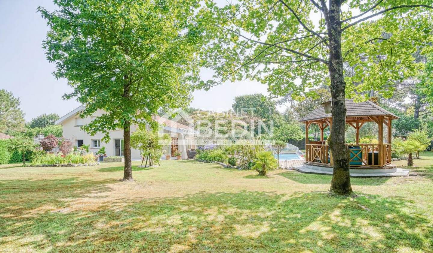 House with pool and terrace Lege-cap-ferret