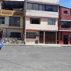 Estacionamiento Domingo Yepez