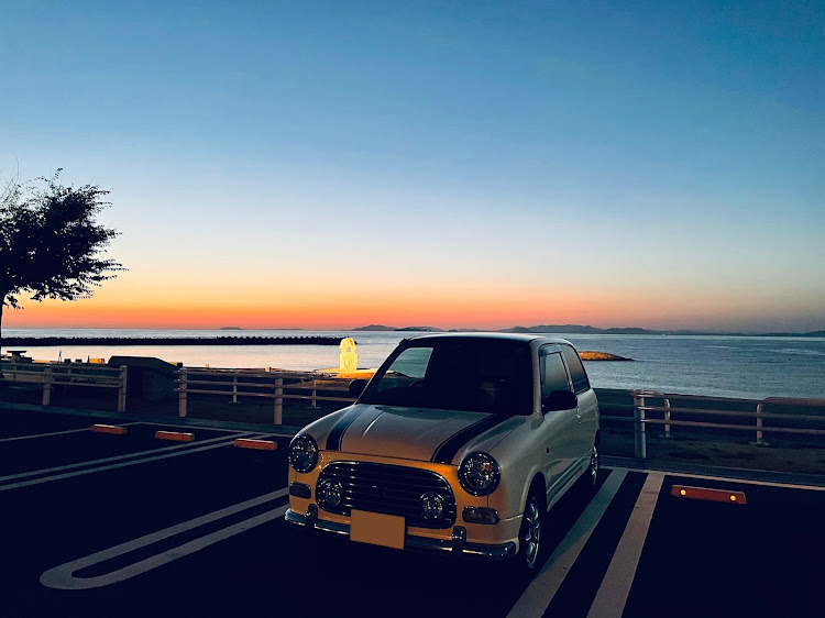 ミラジーノの10月も宜しくお願いしますに関するカスタム事例の投稿画像1枚目