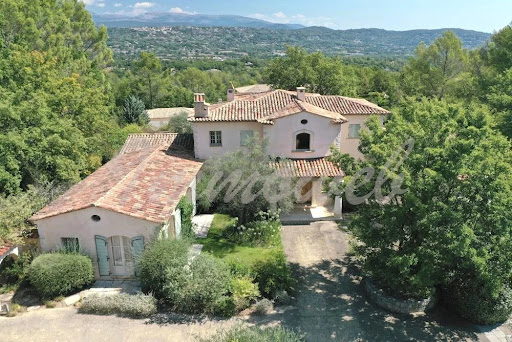 Villa with pool and terrace 2
