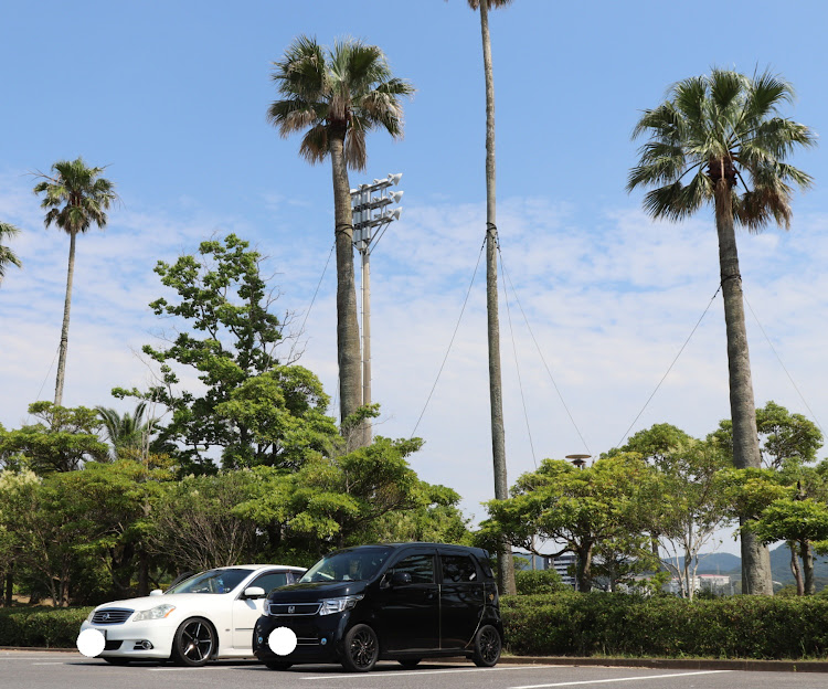 N-WGNのフーガy50・愛車大好き❤️愛好家✨・医療従事者の皆さまに感謝・バックランプ交換・デート❤️に関するカスタム事例の投稿画像9枚目
