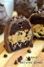 No-Bake Chocolate Chip Cookie Dough Brownie Bombs was pinched from <a href="http://thedomesticrebel.com/2015/05/06/no-bake-chocolate-chip-cookie-dough-brownie-bombs/" target="_blank">thedomesticrebel.com.</a>